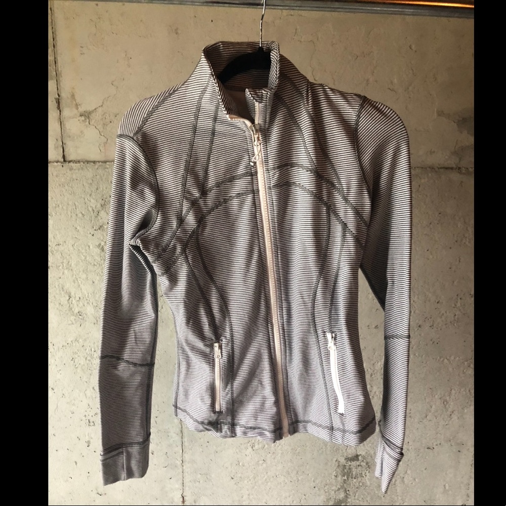 Striped fitted jacket